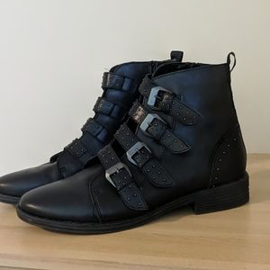 Steve Madden Pursue Black Studded Combat Boots